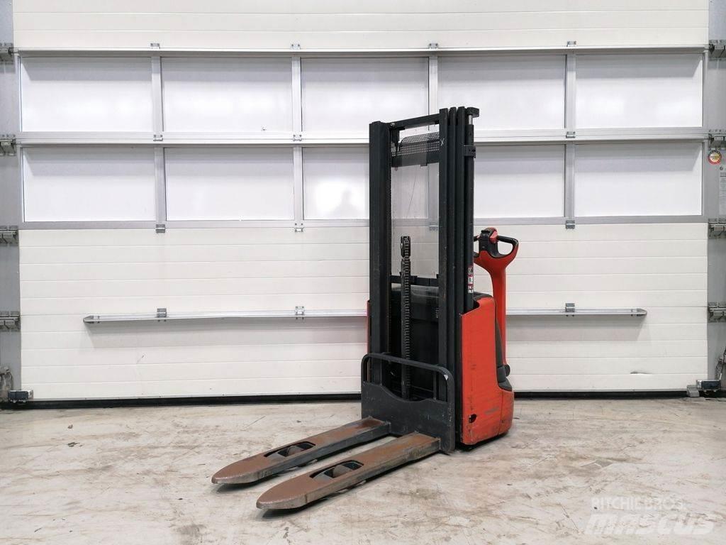 Linde L10 Empilhador para operador externo