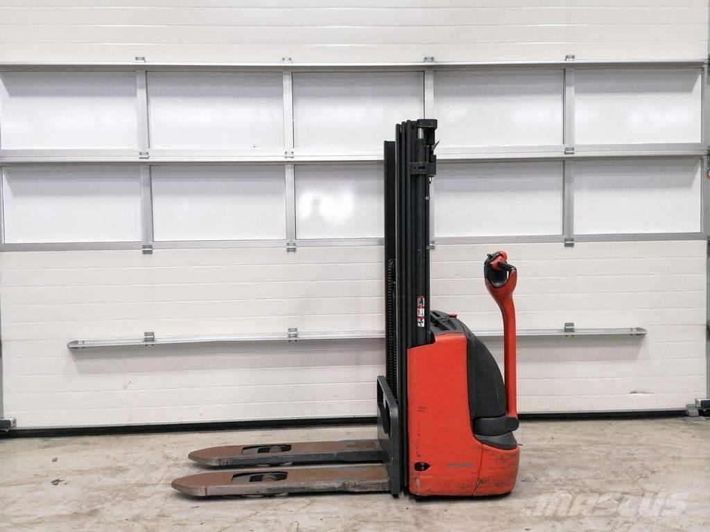 Linde L10 Empilhador para operador externo