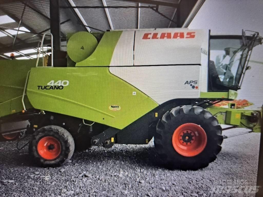 CLAAS Tucano 440 Ceifeiras debulhadoras