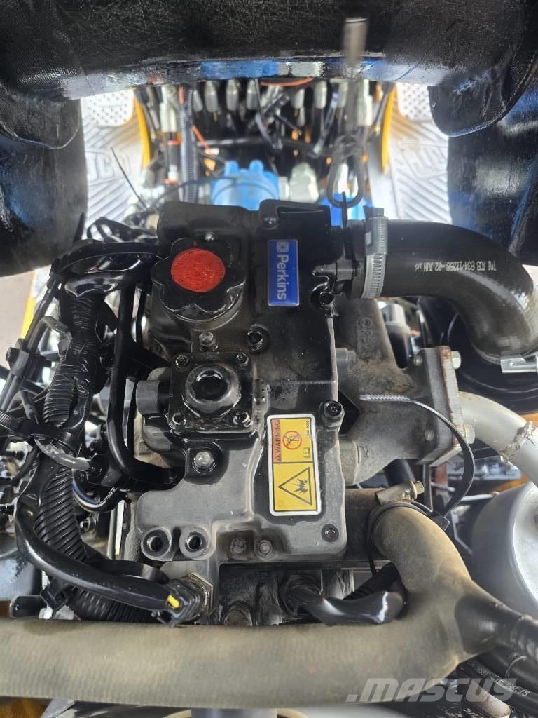 JCB 8008 CTS Miniescavadeiras