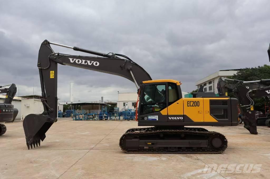 Volvo EC 200 Escavadeiras de esteiras