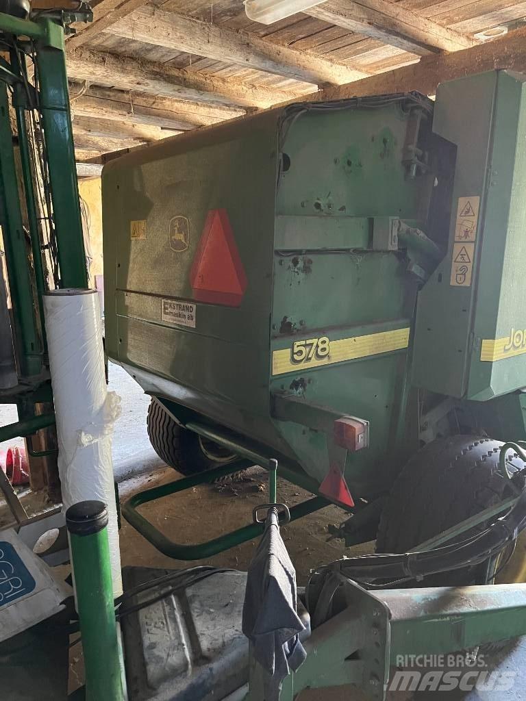 John Deere 578 Enfardadeira de rolos