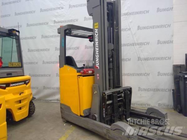 Jungheinrich ETV 325 Empilhadores Elevadores