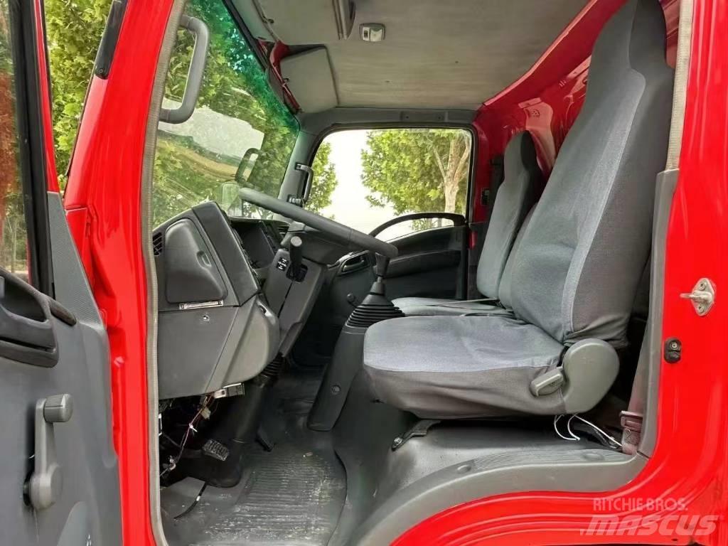 Isuzu ELF Camiões Municipais / Uso Geral