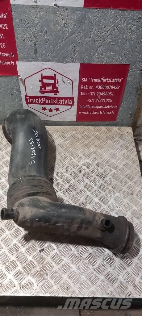 Scania 94 D.  1409145 Cabines e interior