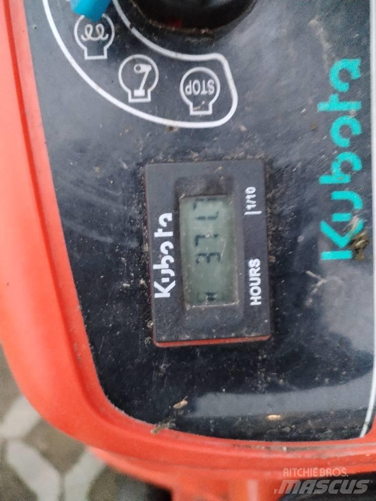 Kubota GZD 21 Corta-Relvas Riders