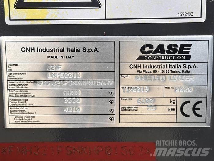 CASE 321F Carregadeiras de rodas