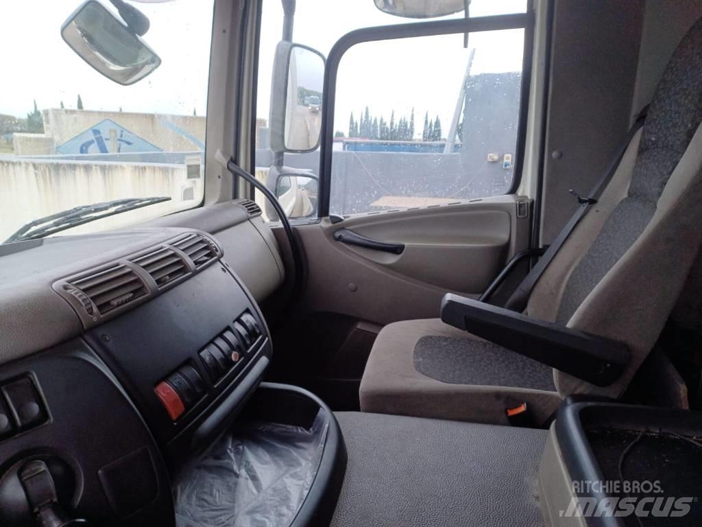 Dafe CF310 Caminhões caixa temperatura controlada