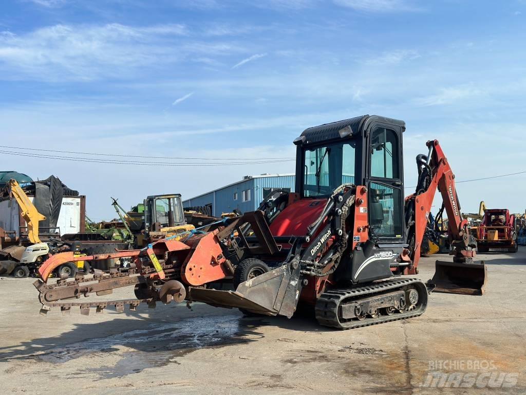 Ditch Witch XT 1600 Retroescavadeiras