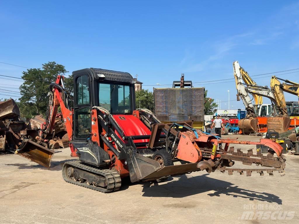 Ditch Witch XT 1600 Retroescavadeiras