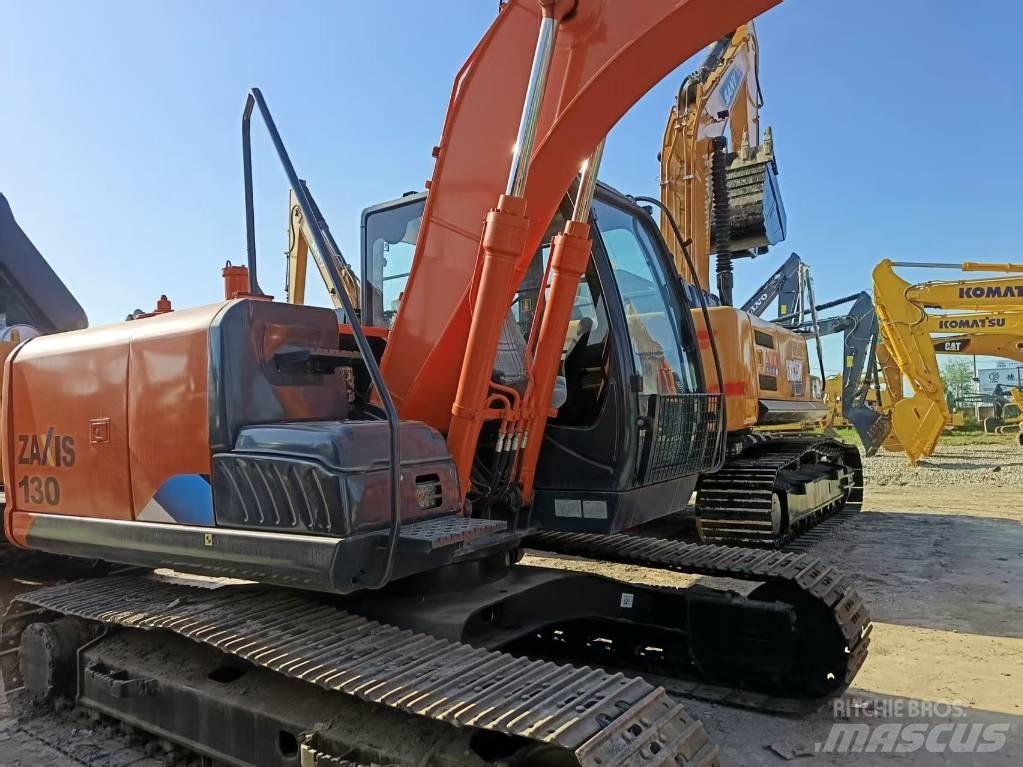 Hitachi ZX130-5A Escavadeiras de esteiras