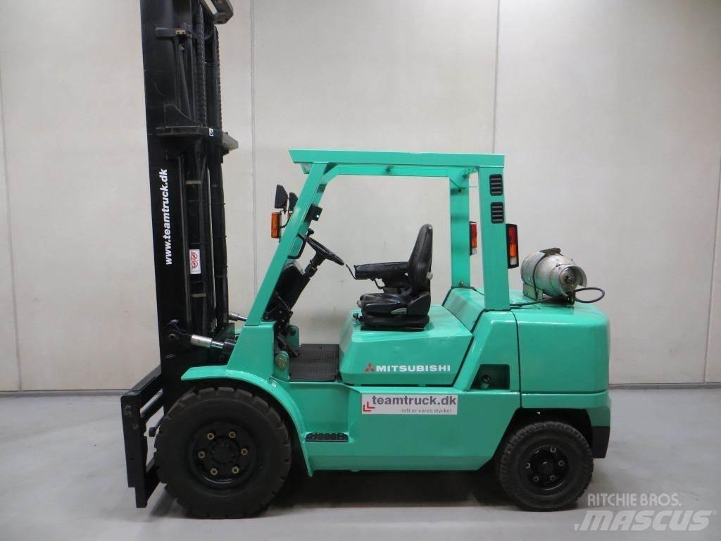 Mitsubishi FG45K2 Empilhadores a gás