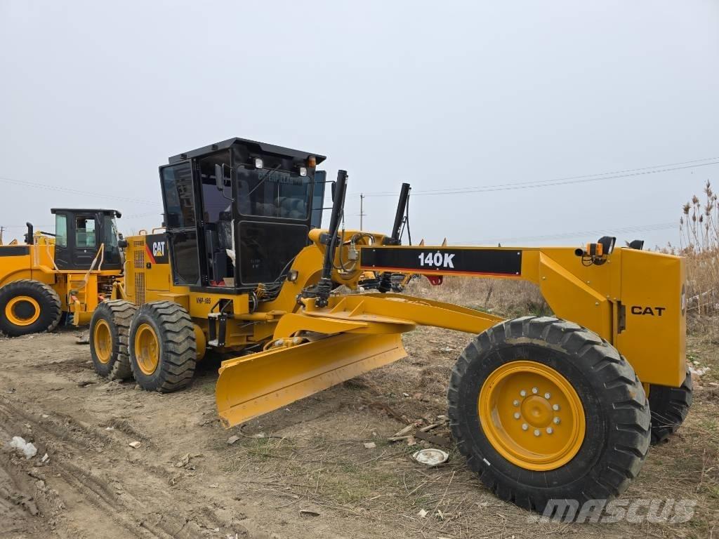 CAT 140K Motoniveladoras