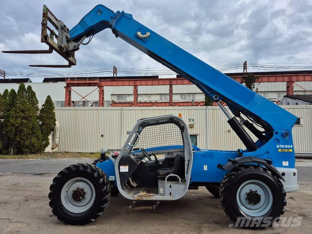 Genie GTH 844 Manipulador telescópico