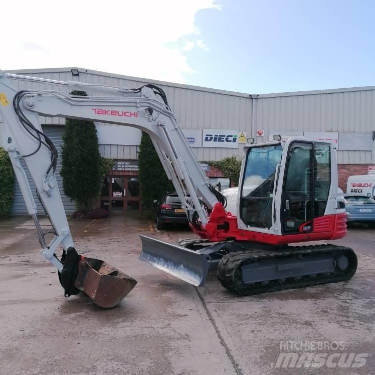 Takeuchi TB290 Escavadoras Midi 7t - 12t