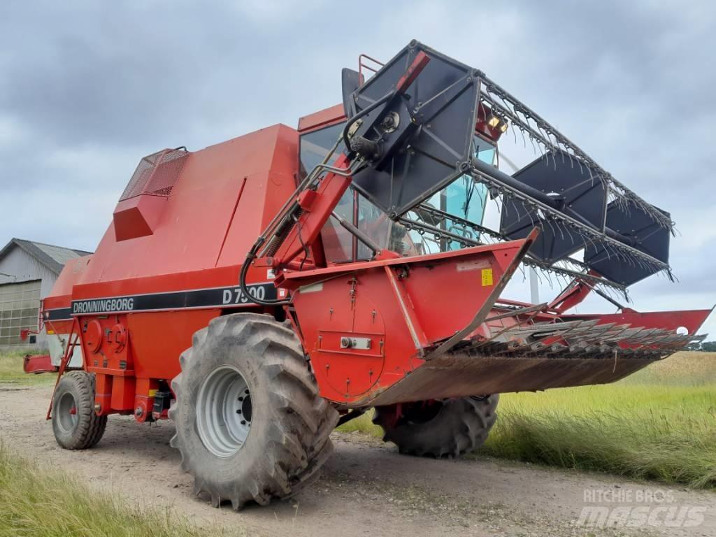 Dronningborg D7500 Ceifeiras debulhadoras