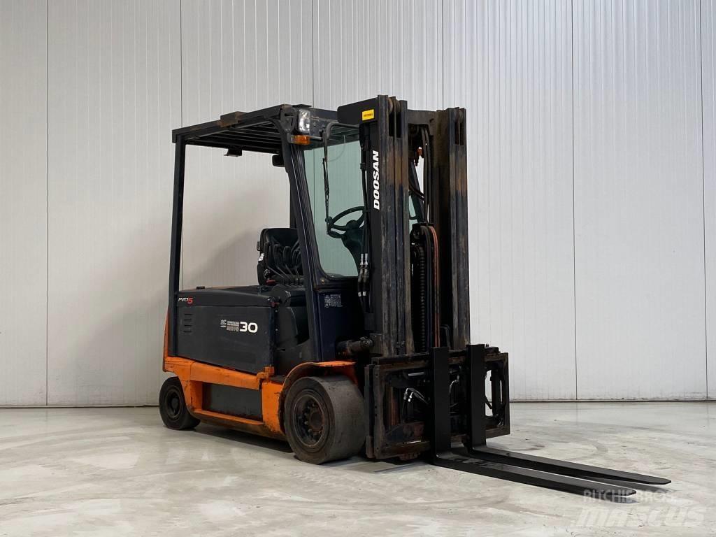 Doosan B30X-5 Empilhadores eléctricos