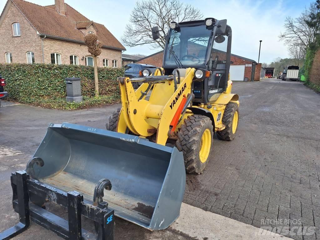 Yanmar V8 Carregadora multifunções
