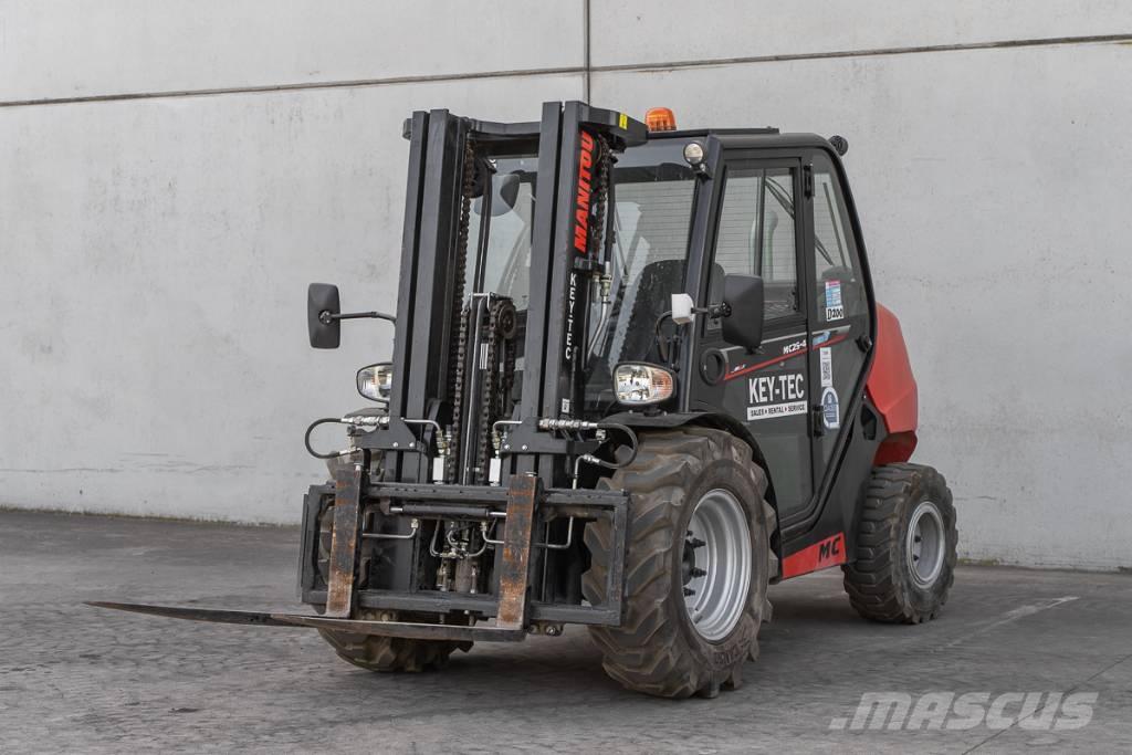Manitou MC 25-4 Empilhadores Diesel