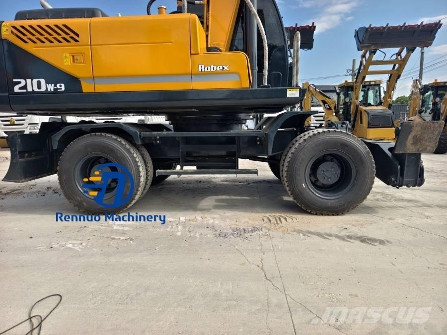 Hyundai 210W-9 Escavadoras de rodas