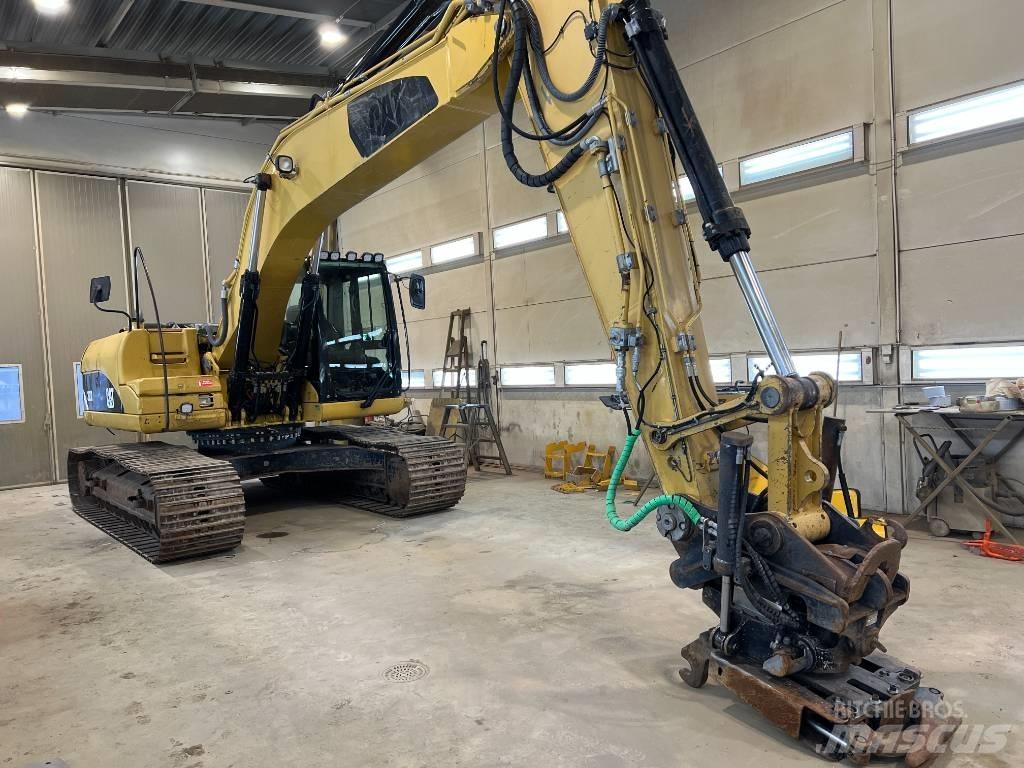 CAT 323 D L Escavadeiras de esteiras