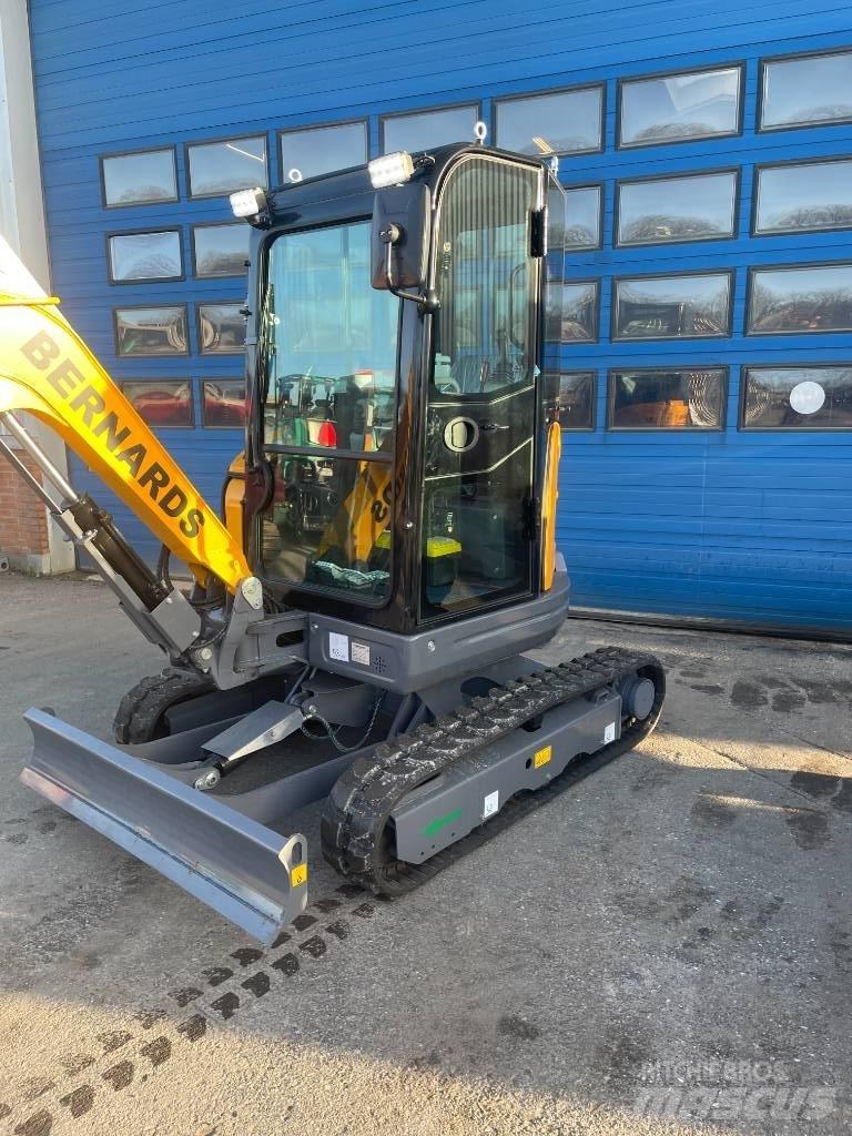 Bernards 2.7 EXKA Miniescavadeiras