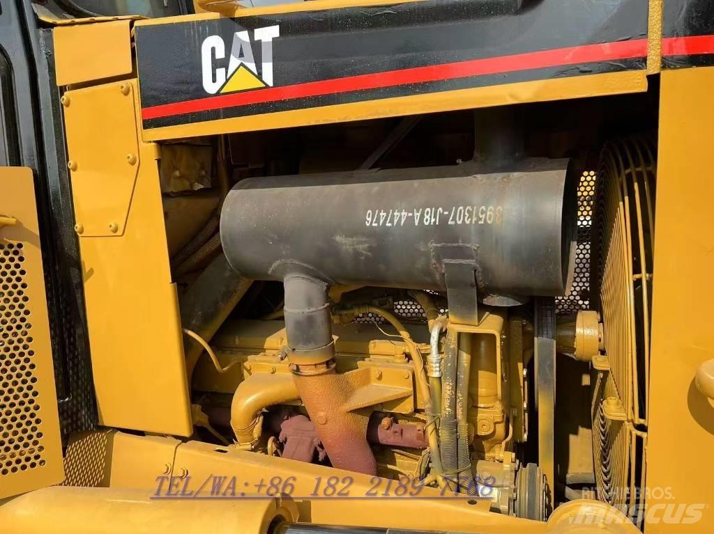 CAT D 6 M P LGP Dozers - Tratores rastos