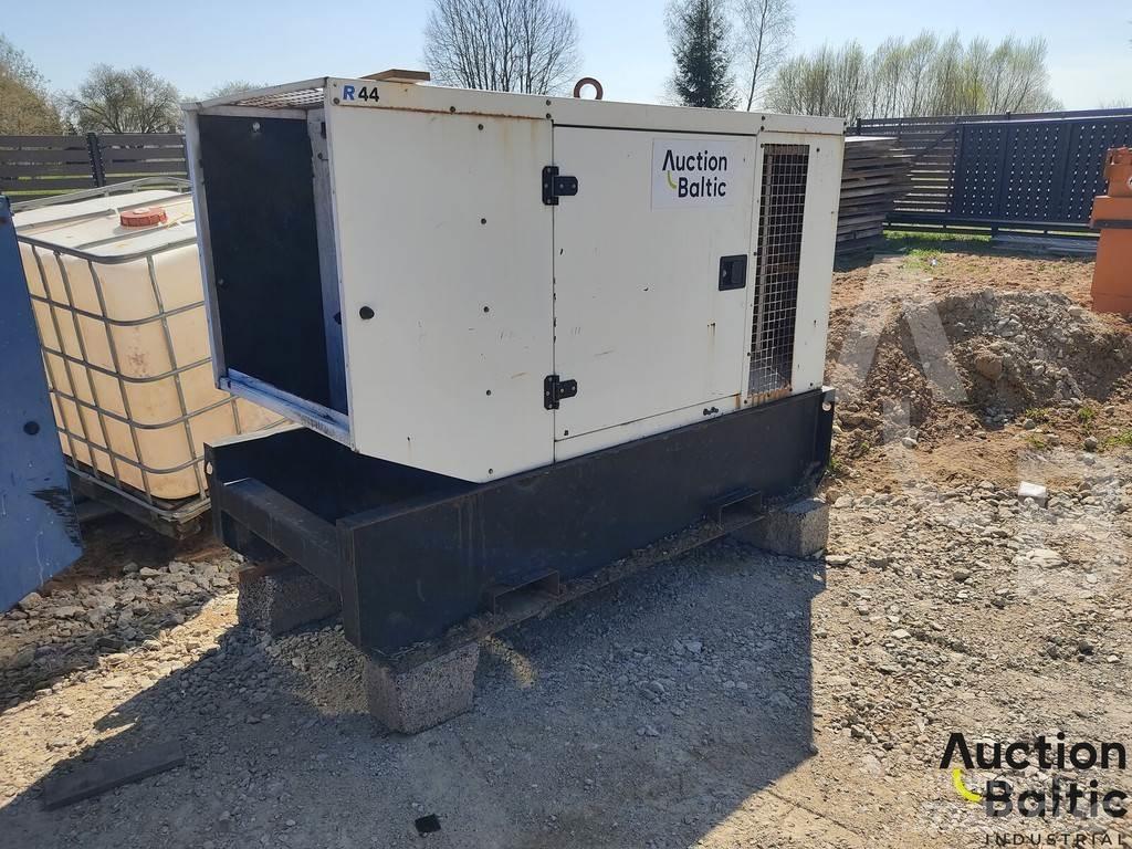 Sdmo R44K Geradores Diesel