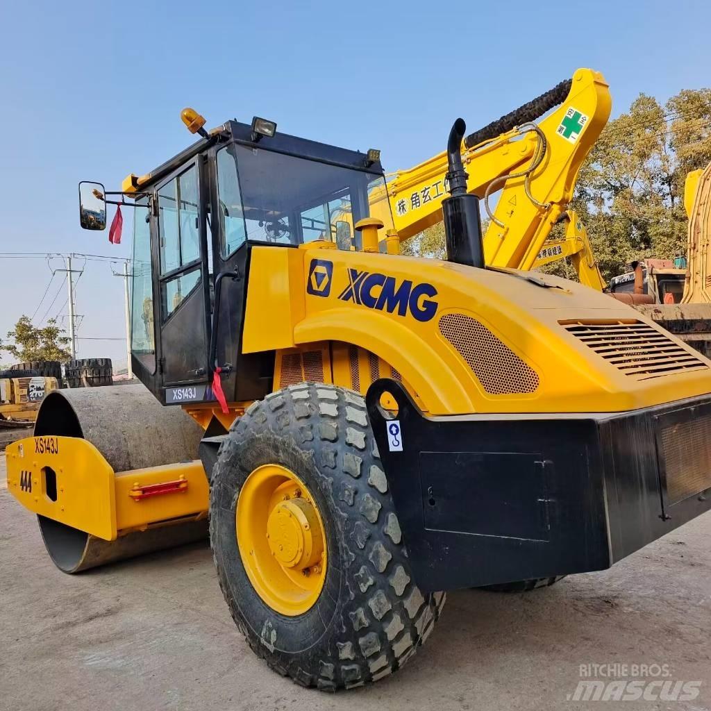 XCMG XS 142 J Cilindros Compactadores monocilíndricos