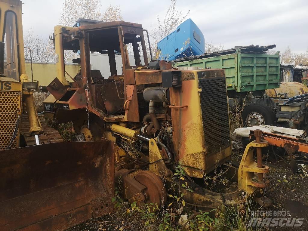 CAT D 5 M XL Dozers - Tratores rastos