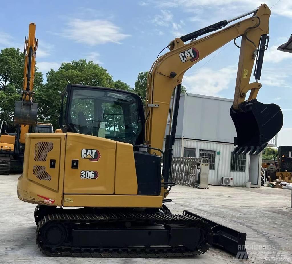 CAT 306 Miniescavadeiras