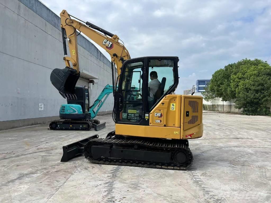 CAT 306 Miniescavadeiras