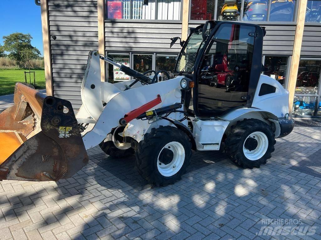 Yanmar 1201 Carregadeiras de rodas
