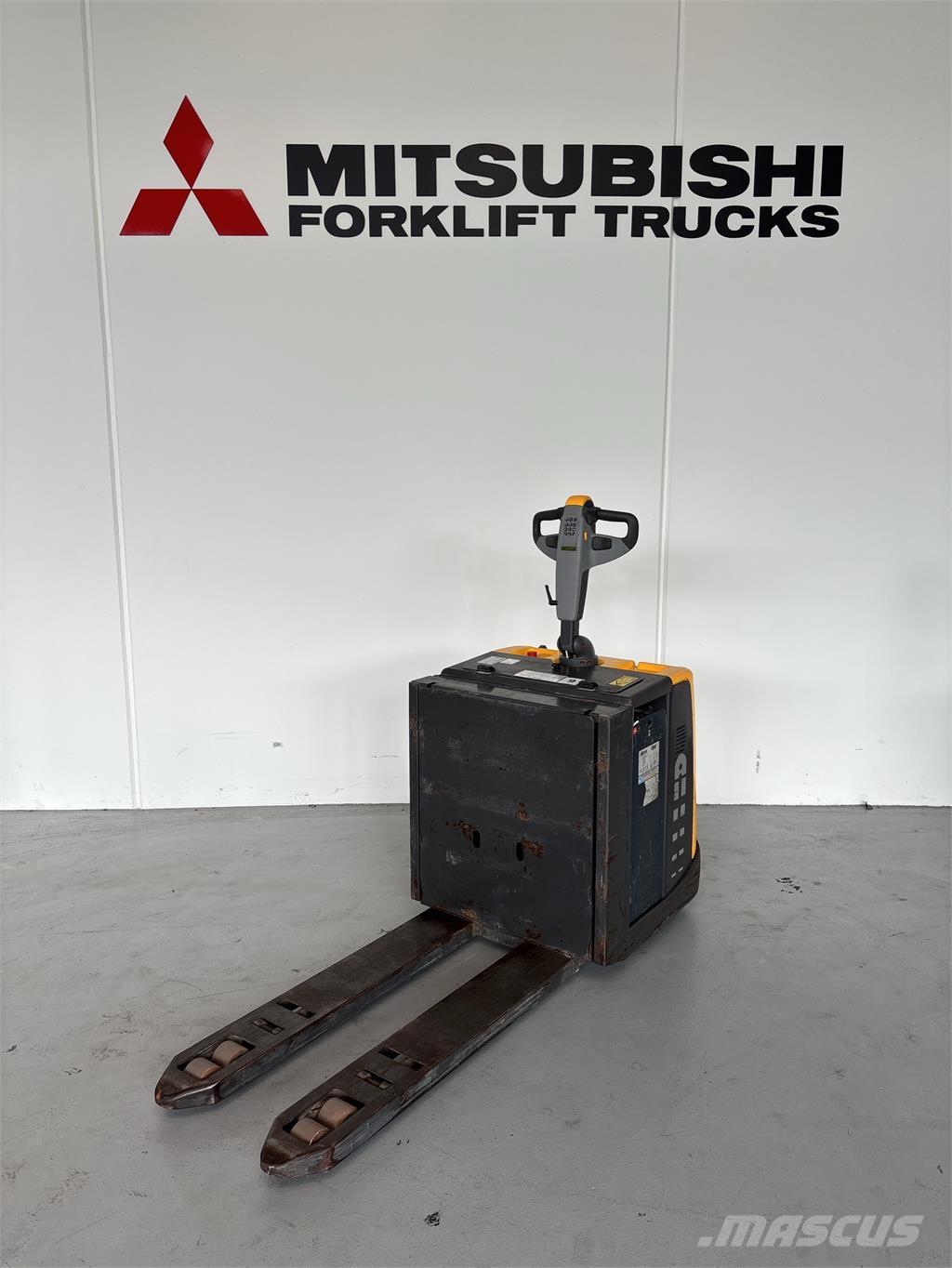 Atlet PMR200P Camiőes de caixa aberta