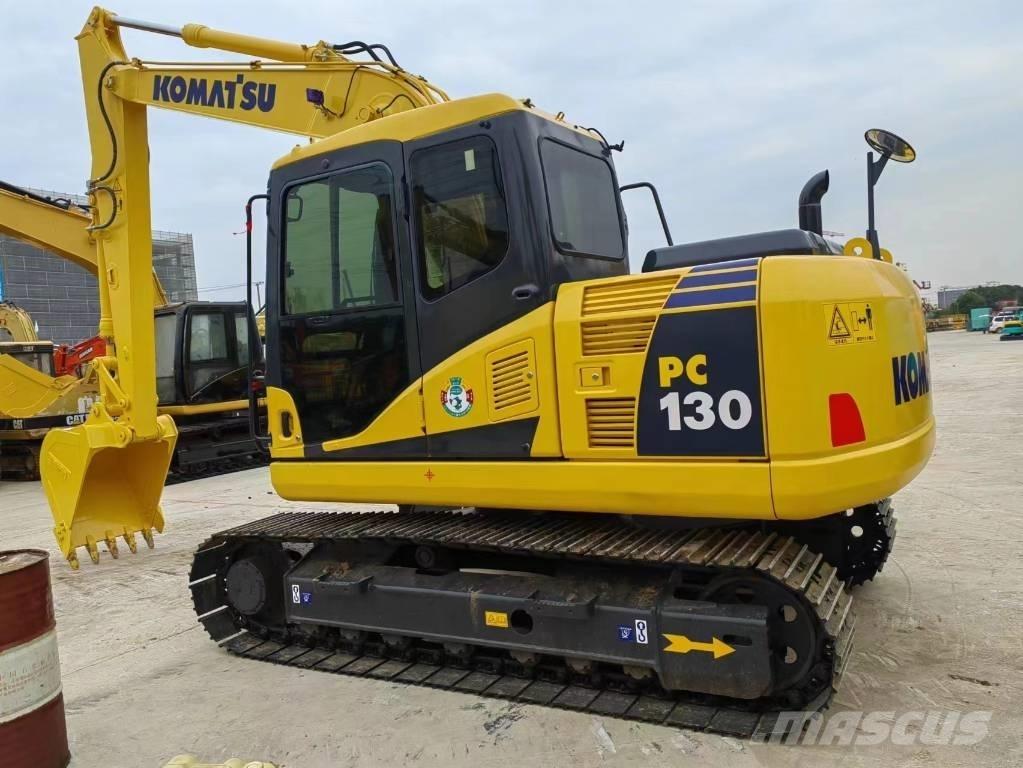 Komatsu PC 130-7K Escavadoras Midi 7t - 12t