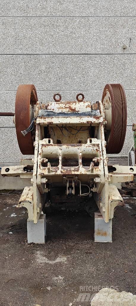 Metso C 100 Britadeiras
