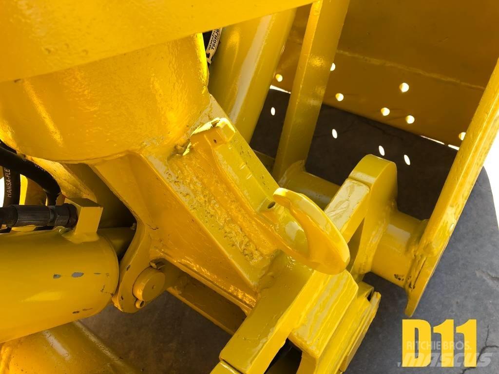  D11 CHWYTAK LIEBHERR Garras