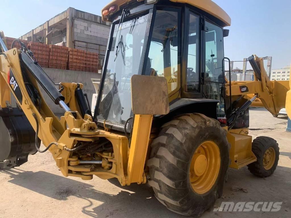 CAT 420 F2 Retroescavadeiras