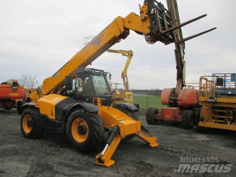 JCB 540-140 Manipulador telescópico
