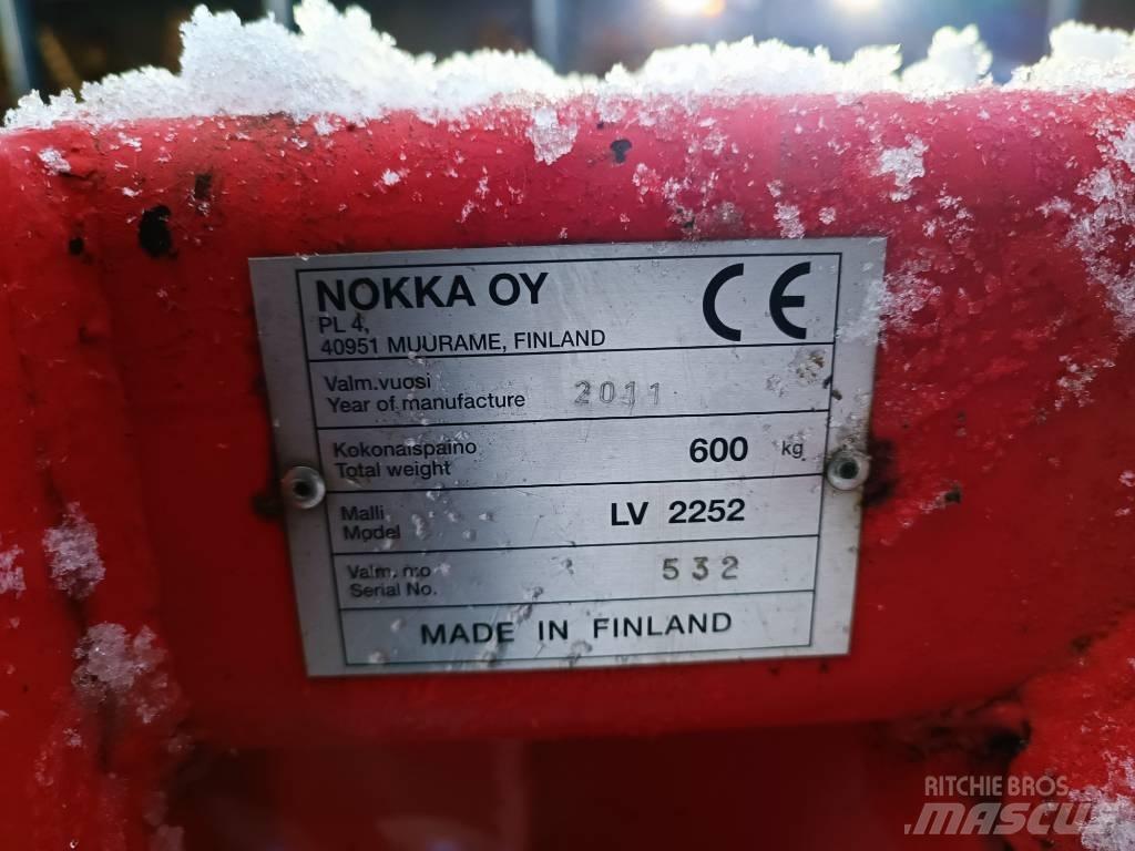 Esko LV 2252 Lançadores de neve