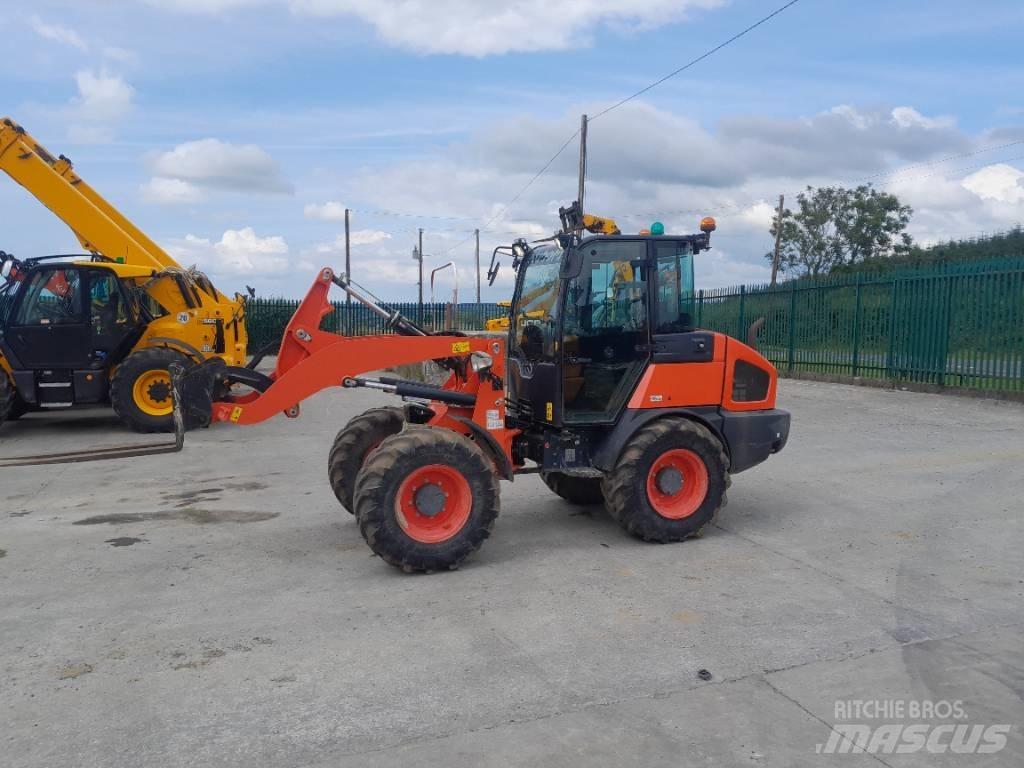 Kubota R 085 Carregadeiras de rodas