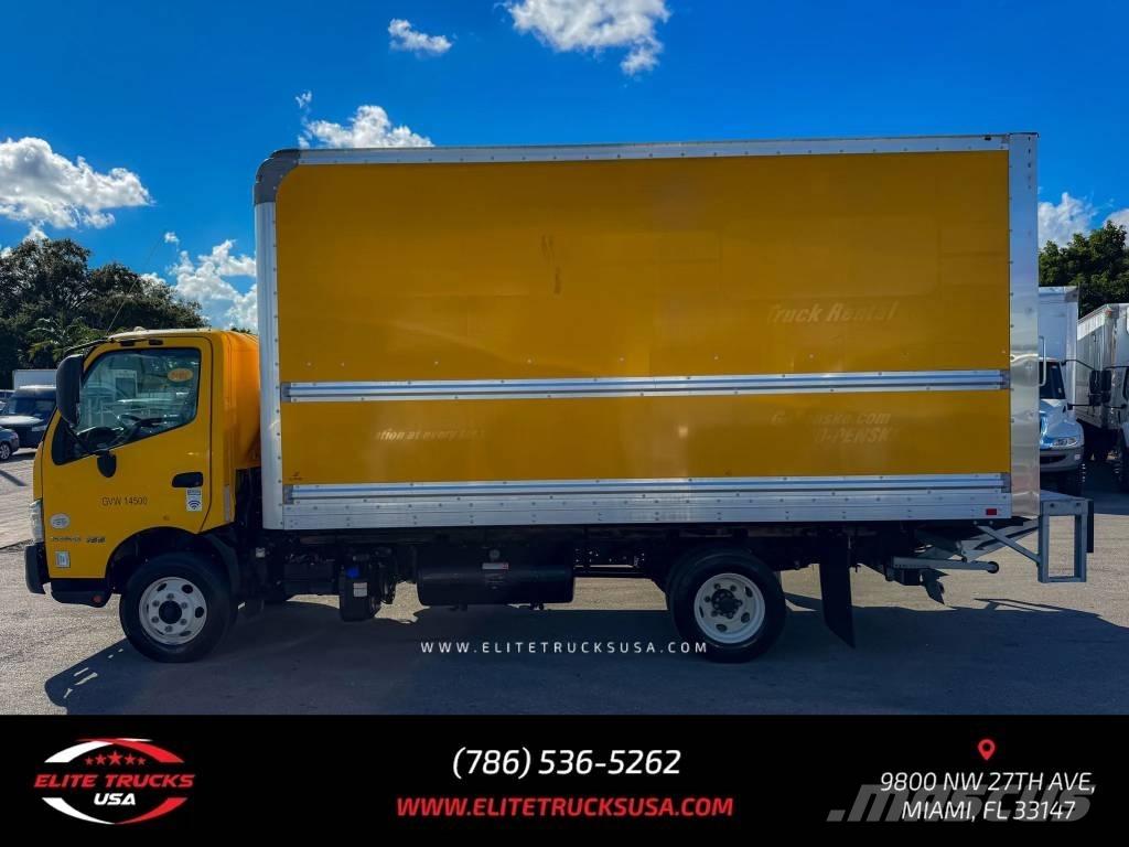 Hino 155 Caminhões de caixa fechada