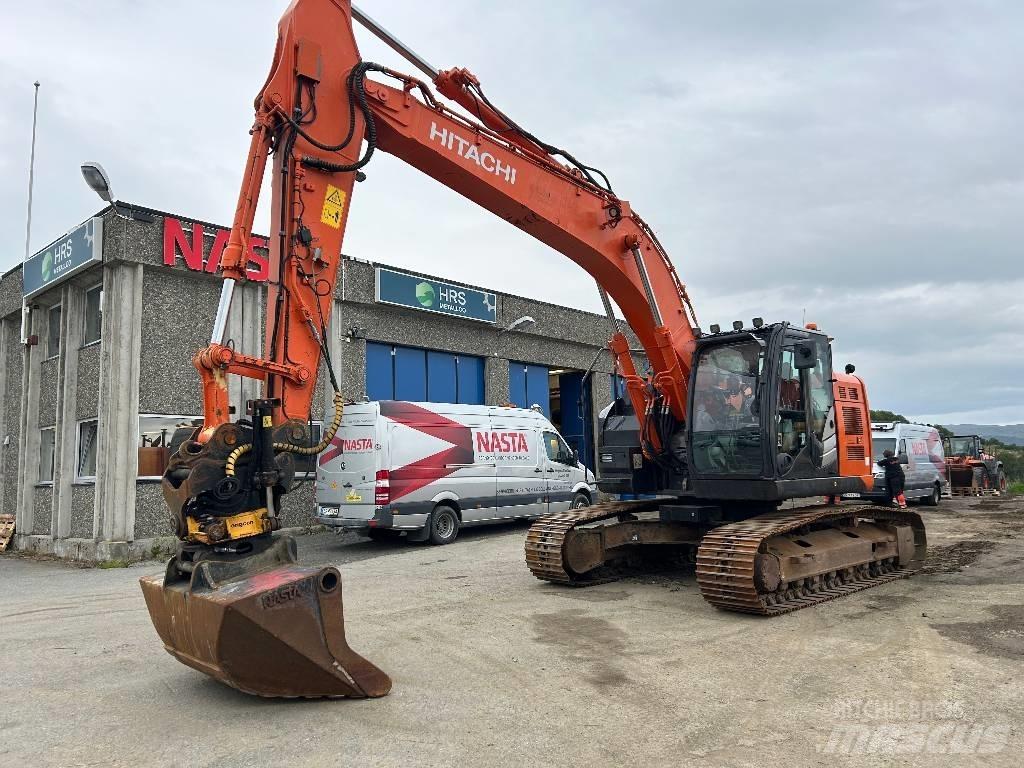 Hitachi ZX225USLC-5 Escavadeiras de esteiras