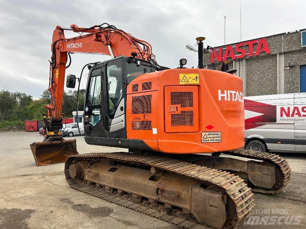 Hitachi ZX225USLC-5 Escavadeiras de esteiras