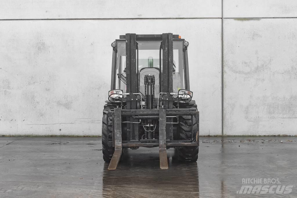 Manitou MC 30-4 D Empilhadores Diesel