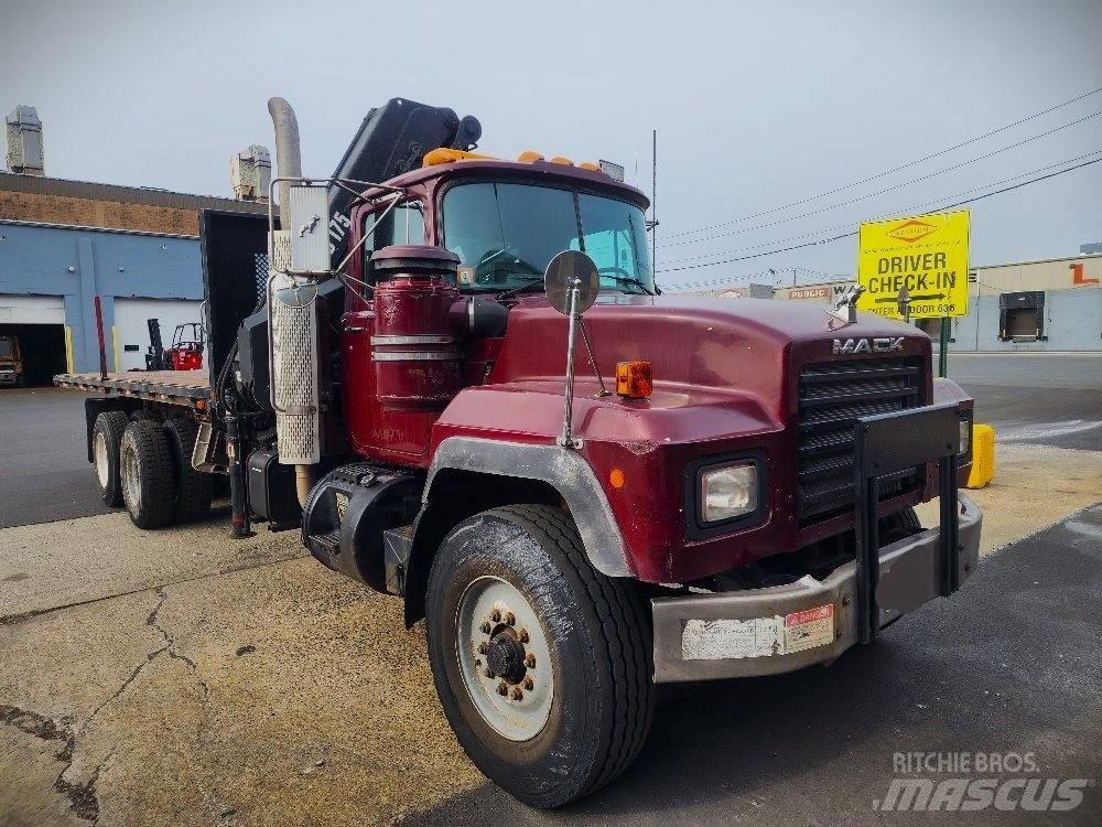 Mack RD 690 S Camiões grua