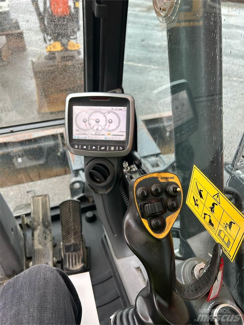 Doosan DX170W-5 Escavadeiras de esteiras