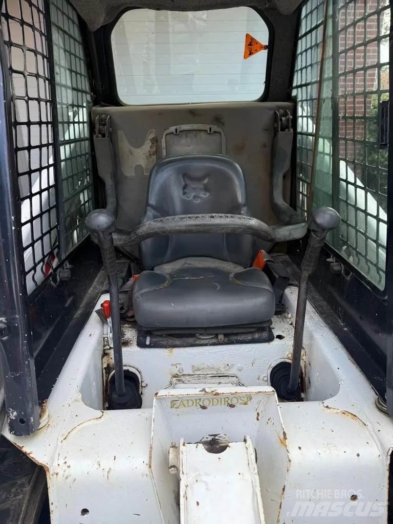 Bobcat S130 Minicarregadeiras