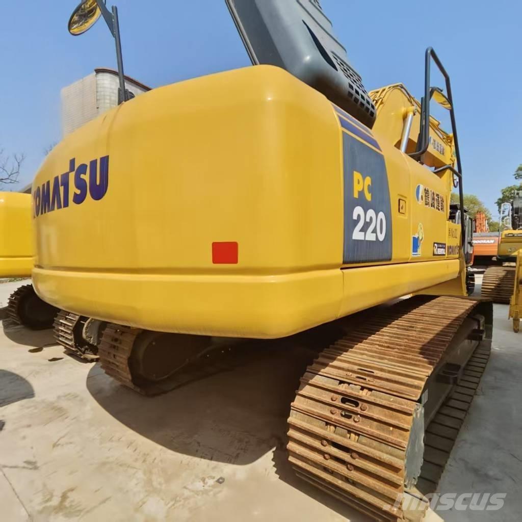 Komatsu PC 220-8 Escavadeiras de esteiras