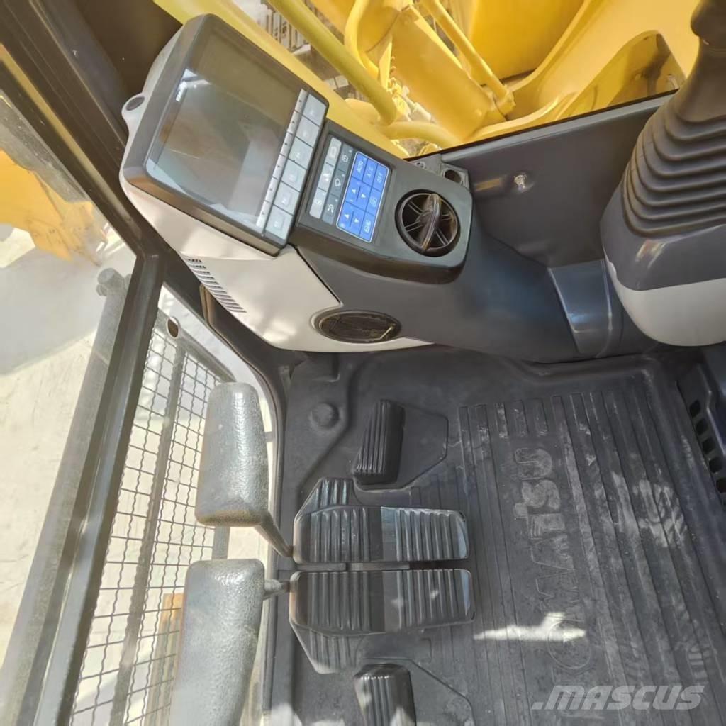 Komatsu PC 220-8 Escavadeiras de esteiras